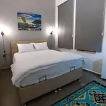 Big Historical Flat In Galata *