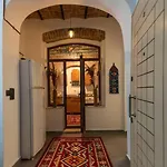 Big Historical Flat In Galata