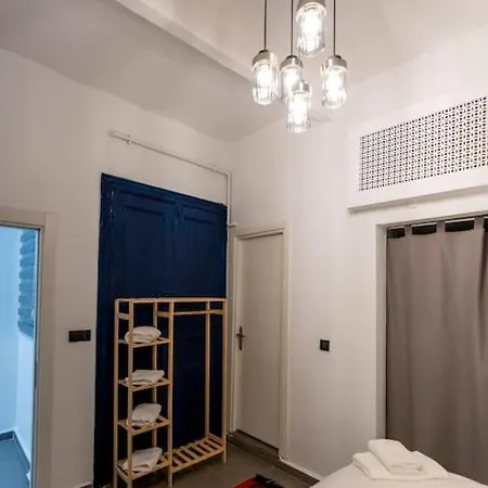 Big Historical Flat In Galata *