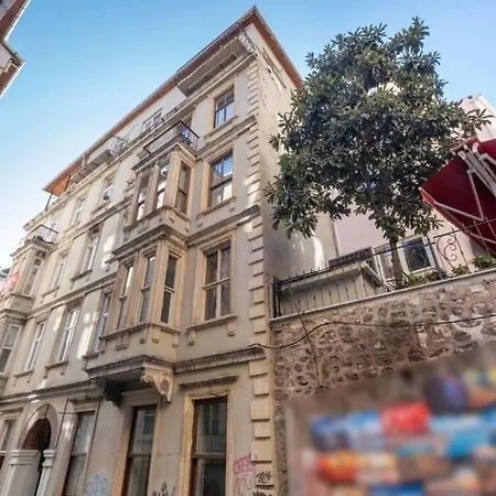 Big Historical Flat In Galata Appartamento *